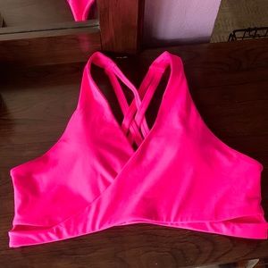 Fabletics large crossed sports bra